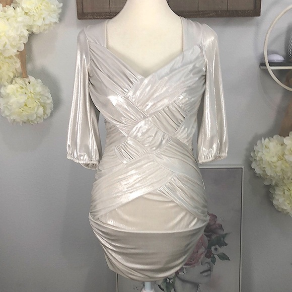 2B Bebe Dresses & Skirts - 2B Bebe shimmering silver fitted mini dress. Sz S. EUC
